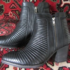 CATHERINE MALANDRINO BLACK LEATHER BOOTIES SZ 10